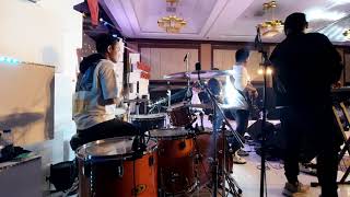 NOVIA IDOL  SPEECHLESS naomi scott INDONESIAN IDOL DRUMCAM VERSI echa soemantri and band [upl. by Tilly]