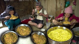 Veg noodles Chowmein Recipe cooking amp Eating in Village kitchen  Vegetable Chowmein Recipe Mukbang [upl. by Roux362]