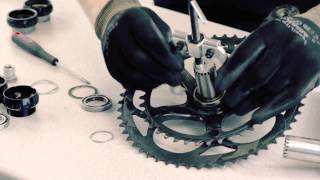 Installation of CampagnoloFulcrum cranks on CeramicSpeed Bottom Brackets [upl. by Eliath]