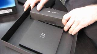 Blackberry Playbook 7quot Tablet PC Unboxing Linus Tech Tips [upl. by Jann270]