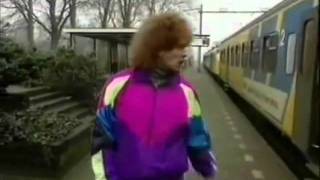 Kees van Kooten amp Wim de Bie  Sjon de Alléénstaande Vandaal  831 minwmv [upl. by Haran]