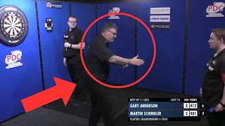 Gary Anderson had to give up in the middle of the match darts [upl. by Bourne]