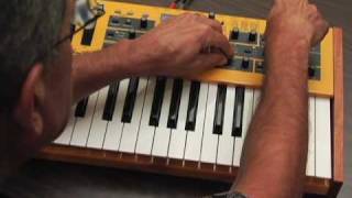 Demo MoPho Keyboard DSI Dave Smith Instruments [upl. by Brill]