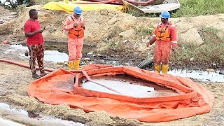 Nigéria  des fermes et une rivière souillées par un déversement de Shell [upl. by Dorothi252]