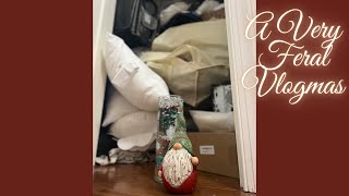 Day 4 Crafts clutter and a lil festive breakdown [upl. by Annoya459]