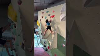 Climbing at Beest Boulders in Amsterdam bouldering climbing climb fitness [upl. by Arahsat]