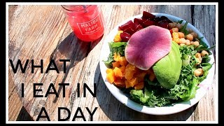 20 What I Eat In A Day in LA  Niomi Smart [upl. by Ringler371]