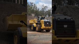 CARREGAMENTO BRUTO E BALANÇA AUTOMÁTICA COM A NOVA CAT 982 shortvideo shorts caterpillar CAT [upl. by Aennyl]