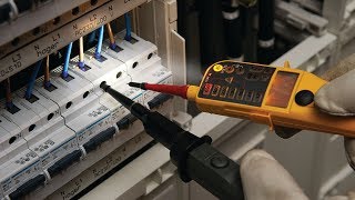 How does Fluke test the new and improved TwoPole Voltage Testers [upl. by Vedis]