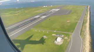 Awesome Boston Landing American Airlines A321 Flight AA1148 [upl. by Maghutte]