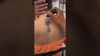 Spine TATTOO henna tattooartist mehndi tattooideas satisfying art [upl. by Nitreb819]