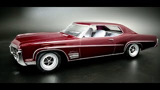 1970 Buick Wildcat 455 V8 Hardtop 125 Scale Model Kit Build How To Assemble Paint Decal Interior [upl. by Ralyat535]