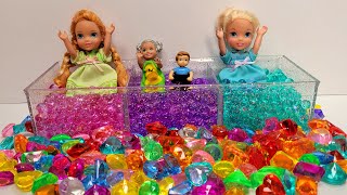 At the hotel  Elsa amp Anna toddlers are on vacation  fun activities  Barbie dolls hotel [upl. by Esch]