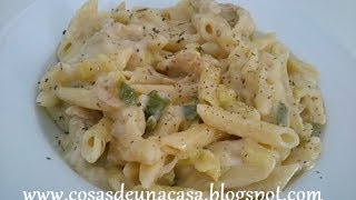 Pasta con Pollo y Salsa Béchamel [upl. by Llennhoj]