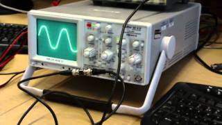 Oscilloscope Tutorial  Calculating the time and frequency [upl. by Finegan898]