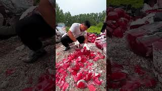 Este hombre encontró una piedra de cristal increíble 😮 [upl. by Page]