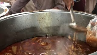 Karachi Famous Nali Paya and Chana cholay food [upl. by Isoais]