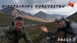 Der letzte Pass  Folge 5  Bikepacking Kyrgyzstan mit FritzMeinecke und RooflessCat [upl. by Akimed]