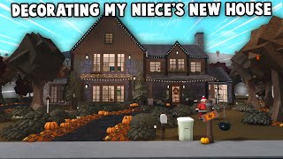 DECORATING MY NIECES NEW BLOXBURG HOUSE close enough [upl. by Agna805]