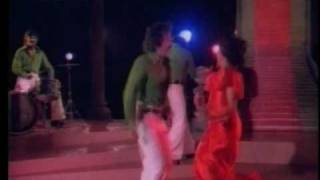 Kamal Haasan Rajnikanth amp Jayapradha  Inimai Niraintha Ulagam  Ninaithale Inikum [upl. by Rushing]