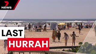 Thousands descend to Gold Coast beaches for last day of school holidays  7 News Australia [upl. by Trbor]