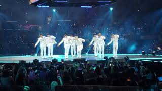 KCON LA 2019 Wave  ATEEZ Fancam 190817 [upl. by Etteniuq744]