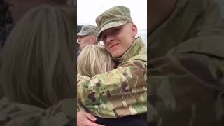 Soldier coming home soldierscominghomesurprise militaryreunion cominghome [upl. by Katti]