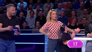 Chantal de koningin van het uitbeelden  DE JONGENS TEGEN DE MEISJES [upl. by Laon360]