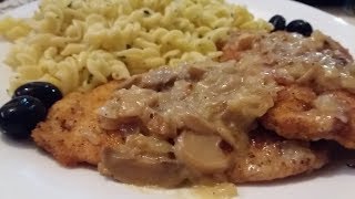 شرائح الديك الرومي بالصلصة البيضاء والفطر escalope de dinde à la sauce blanche et champignon [upl. by Archangel605]