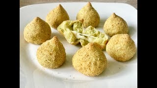 THAIS MASSA  COXINHA DE FRANGO E TAPIOCA [upl. by Burkhardt605]