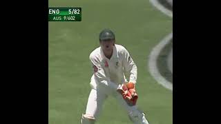 Glenn Mcgrath Most Dangerous Outswing Delivery  Ian Bell Cannot Believe It [upl. by Redwine]