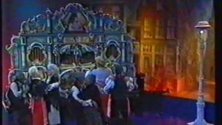 Draaiorgel de Willem Parel in TV progr Doet ie het of doet ie het niet Vara 1988 [upl. by Nogas122]