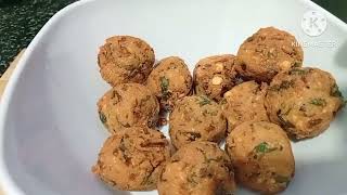 Palak Channa Dhal Vada Recipe in Kannada Palak Pakoda Tea Time Snacks  vidyavlogs [upl. by Brittan]