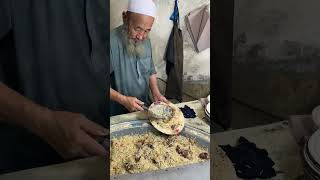 Afghanistan Mazar Sharif Famous Pulao  Uzbaki Pulao  Peshawar Street Food  Kp Food Diaries [upl. by Odlanyer]