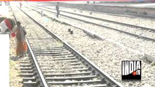 A couple in love jumps to death in front of running train in Gurgaon [upl. by Oirasor]