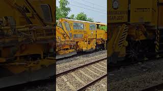 Railway Track laying machine Madurai Div trending indianrailways train highspeedtrain ytshorts [upl. by Oram]