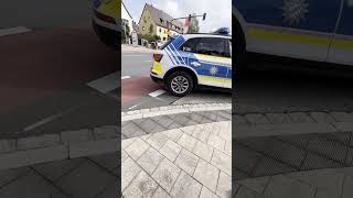 Blinder an defekter Ampel polizei blindenstock blindheit [upl. by Fiorenza]