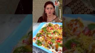 Gopibahu making dahi wada🍲shorts gopibahu sathnibhanasathiya [upl. by Gwyneth]