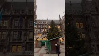 Marienplatz mit Christbaum 2024 [upl. by Nnylarak723]