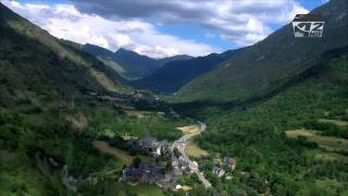 Los Pirineos desde el aire 3 [upl. by Aedni]