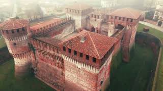 Rocca Sforzesca e borgo medievale a Soncino [upl. by Dart873]