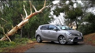 Essai Toyota Verso 2014  avec du BMW dedans [upl. by Theresa]