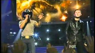 Scotty McCreery amp Tim McGraw  Live Like You Were Dying  American Idol 10 Finale  052511 [upl. by Toole]