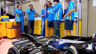 Renault F1 V8 engine final goodbye for Fernando Alonso [upl. by Colton]