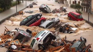 Inondation Kinshasa  RDC Congo hits by flash floods after heavy rain storm [upl. by Nyletak]