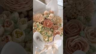 Cupcake bouquet What do you think cake cakedecorating cupcakes [upl. by Minor446]