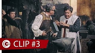 SUPER FANTOZZI  La cintura di castità [upl. by Kcirderfla]