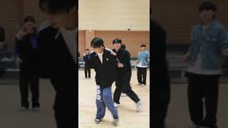 ARTBEAT  KPOP DANCE BATTLE  Seventeen  Very Nice  WoongGyeom focus [upl. by Esilrahc]