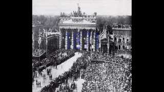 Das Brandenburger Tor im Wandel der Zeit [upl. by Woehick]