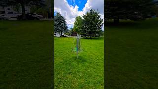 61ft par 2 😲 Gianinetti Park Disc Golf • hole one ⛳️ Carbondale Colorado 🇺🇸 discgolf colorado [upl. by Leitao]